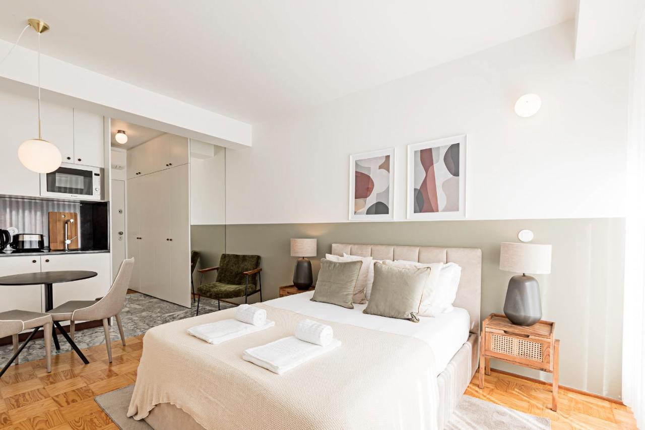 Ceuta Studio Apartments By Lovelystay Porto Exterior foto