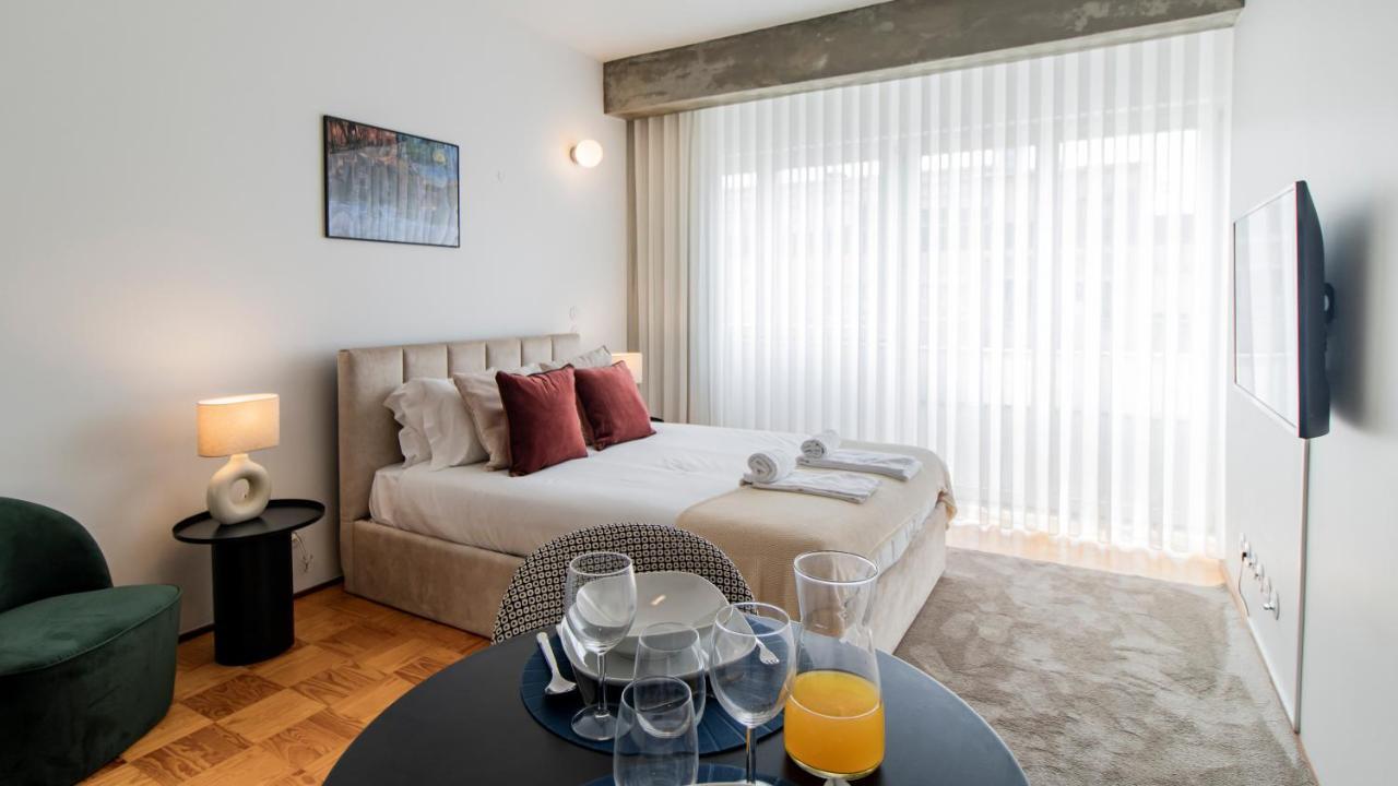 Ceuta Studio Apartments By Lovelystay Porto Exterior foto